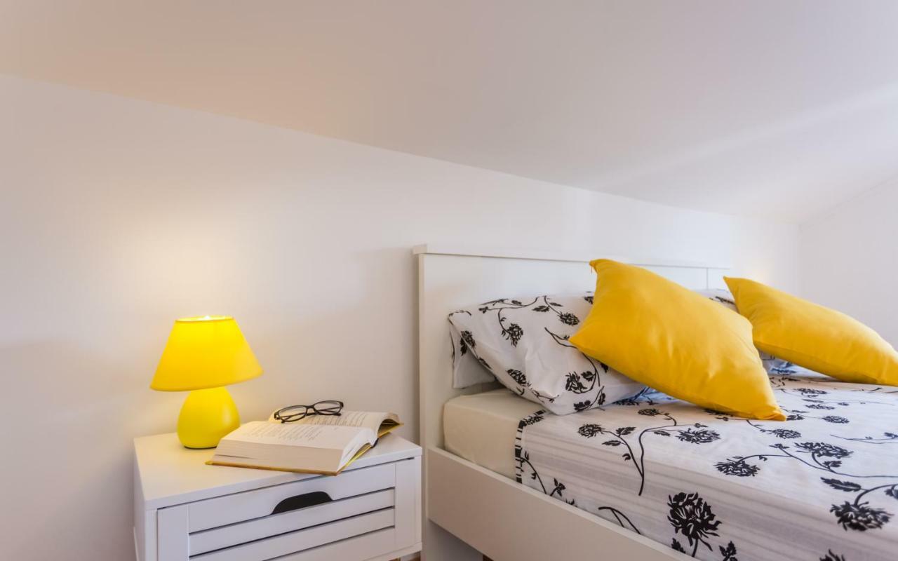 Apartment Deni Krk Town Εξωτερικό φωτογραφία